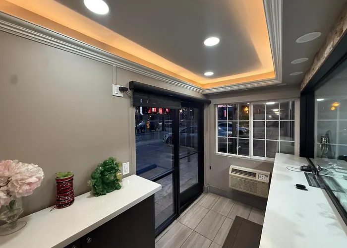 Simplestay Suites - Downtown San Bernardino